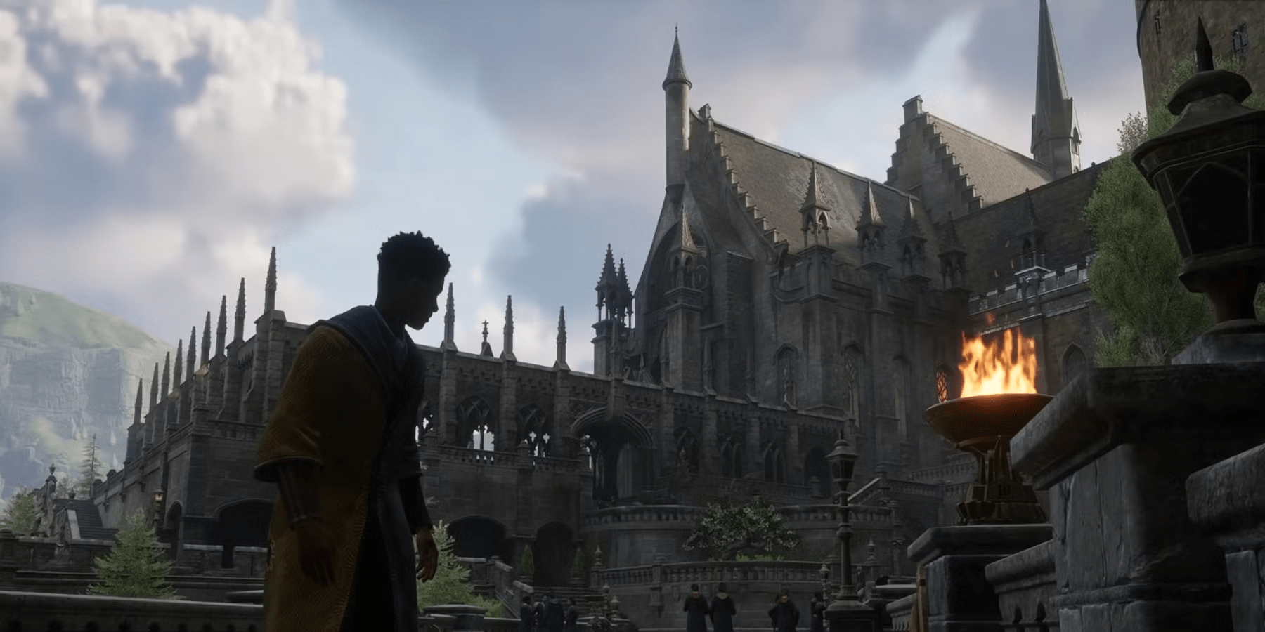 Vast Hogwarts castle exterior showcasing open-world exploration and magical freedom in Hogwarts Legacy